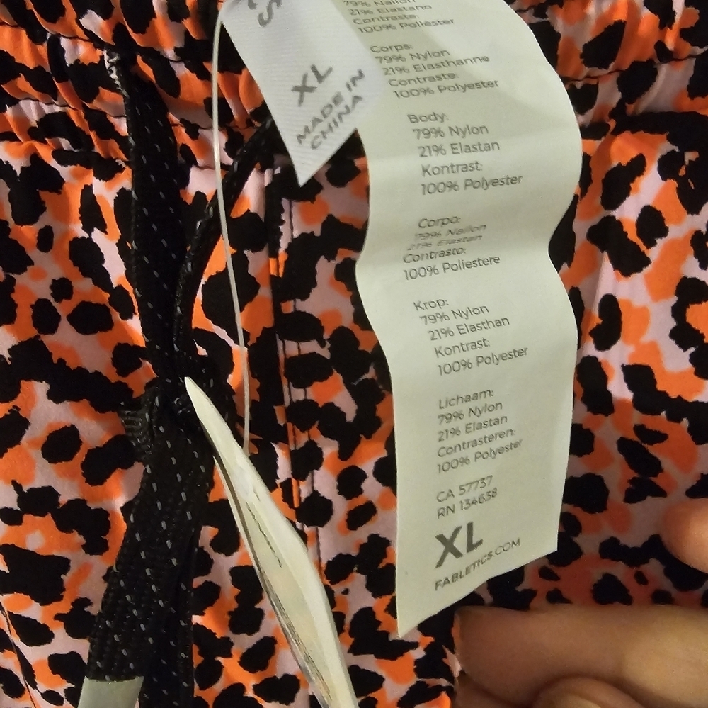 Fabletics NWT One Short 3'' FLASH ORANGE SAFARI SPOTS Short Size XL - Picture 4 of 7